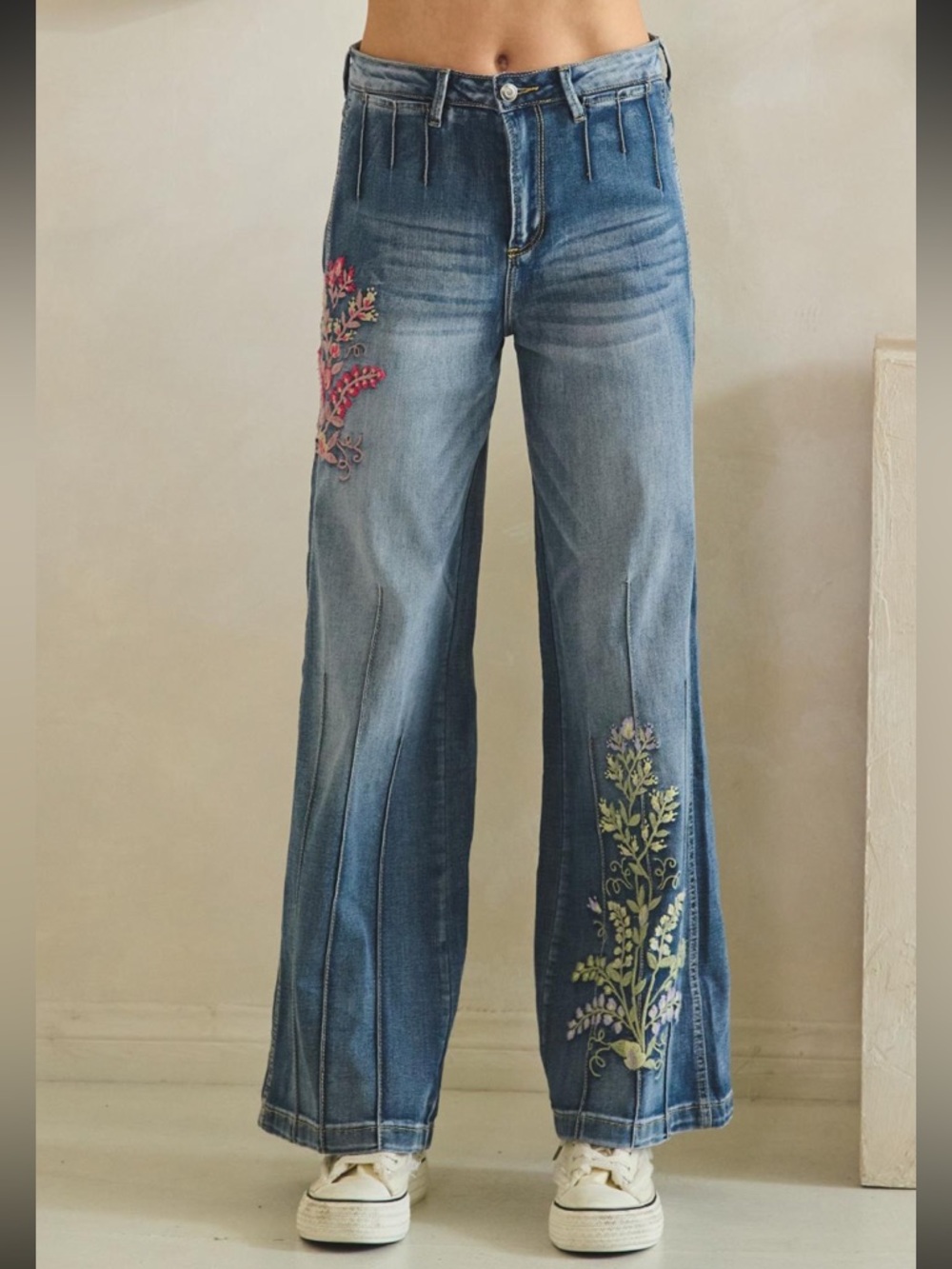137 OLI & HALI ❤️ WASHED  FLORAL JEANS